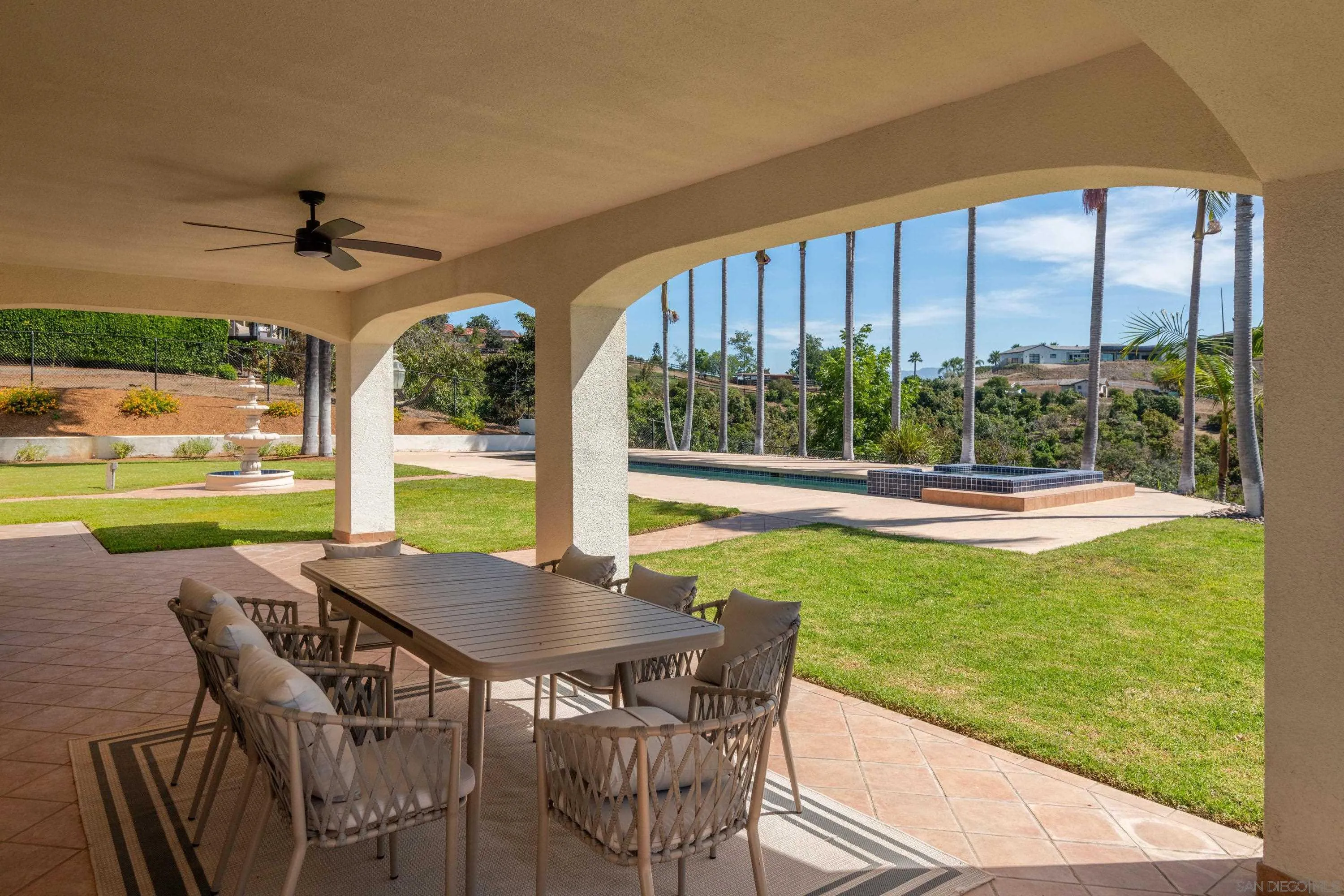 30343 Calle La Reina