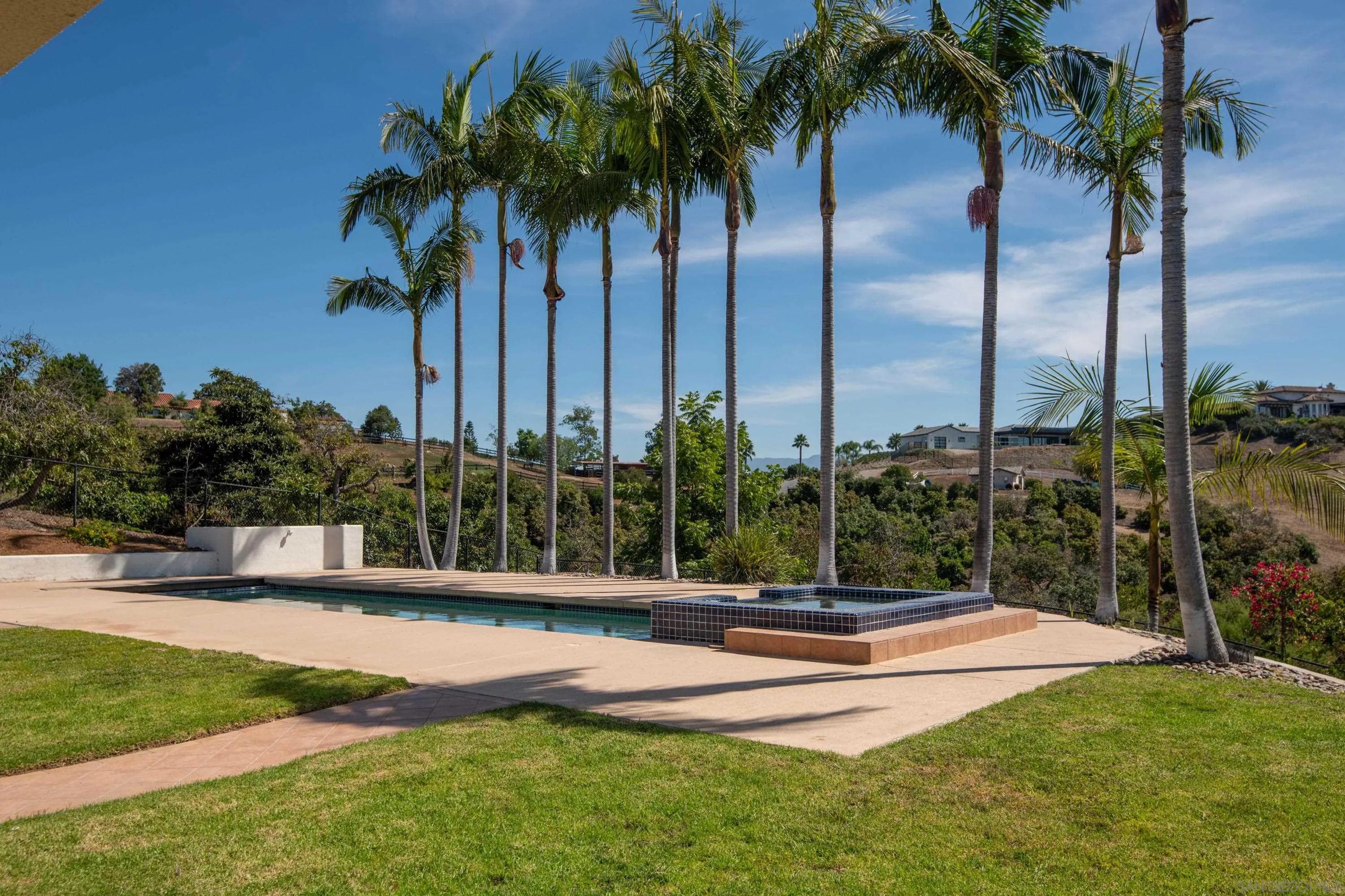 30343 Calle La Reina