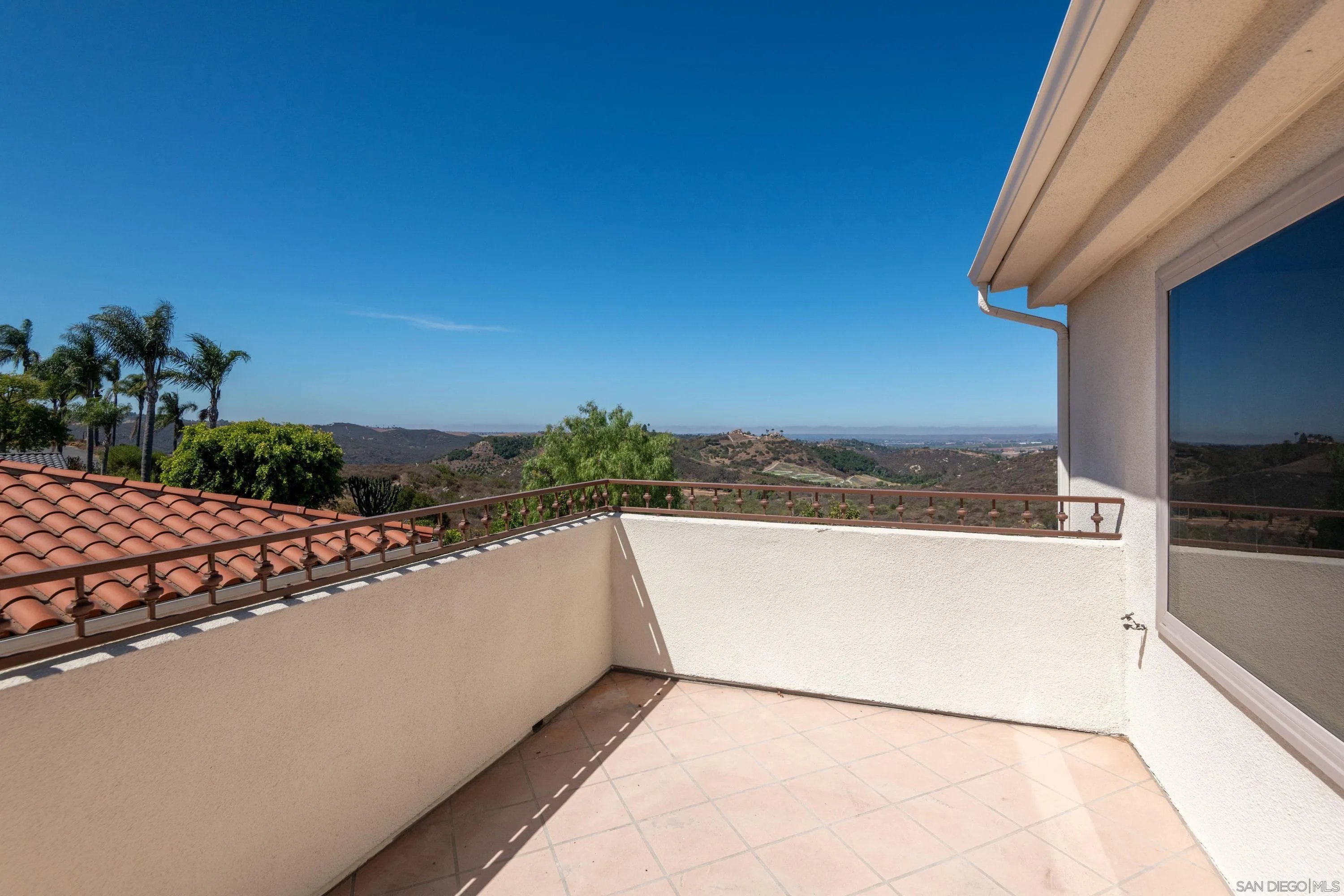 30343 Calle La Reina