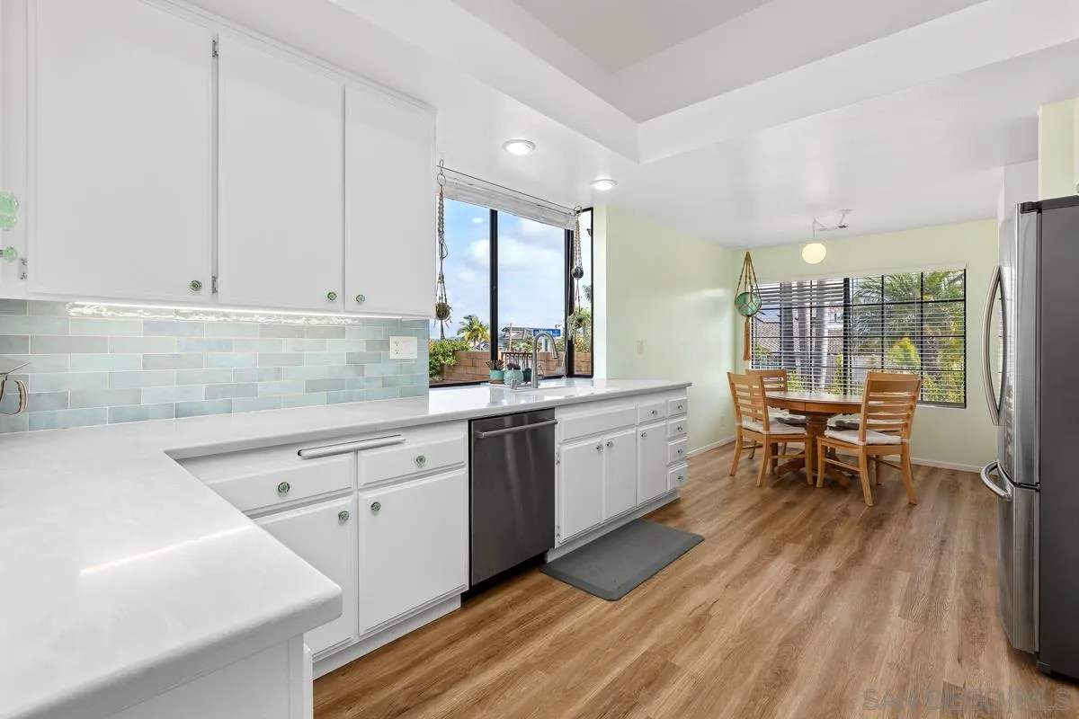 1879 Maya Ct