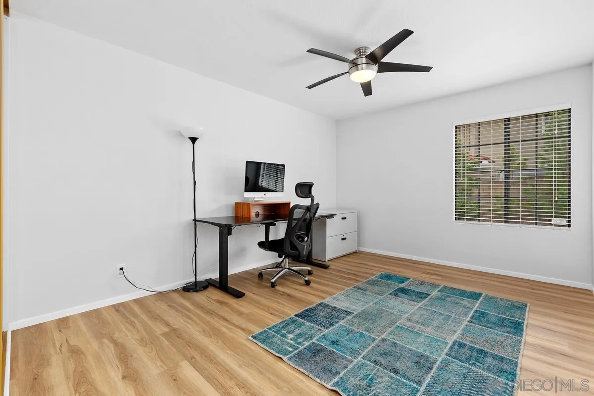 1879 Maya Ct