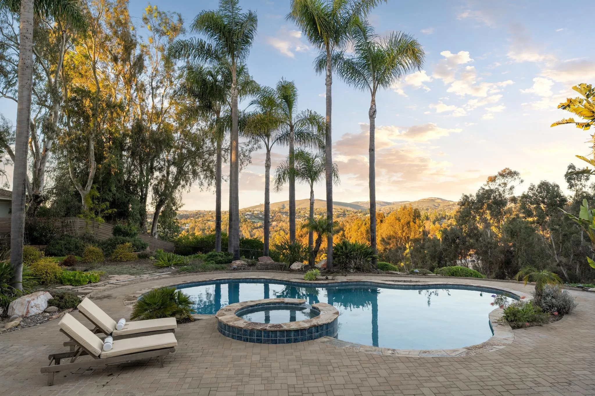 3028 Paseo Cielo