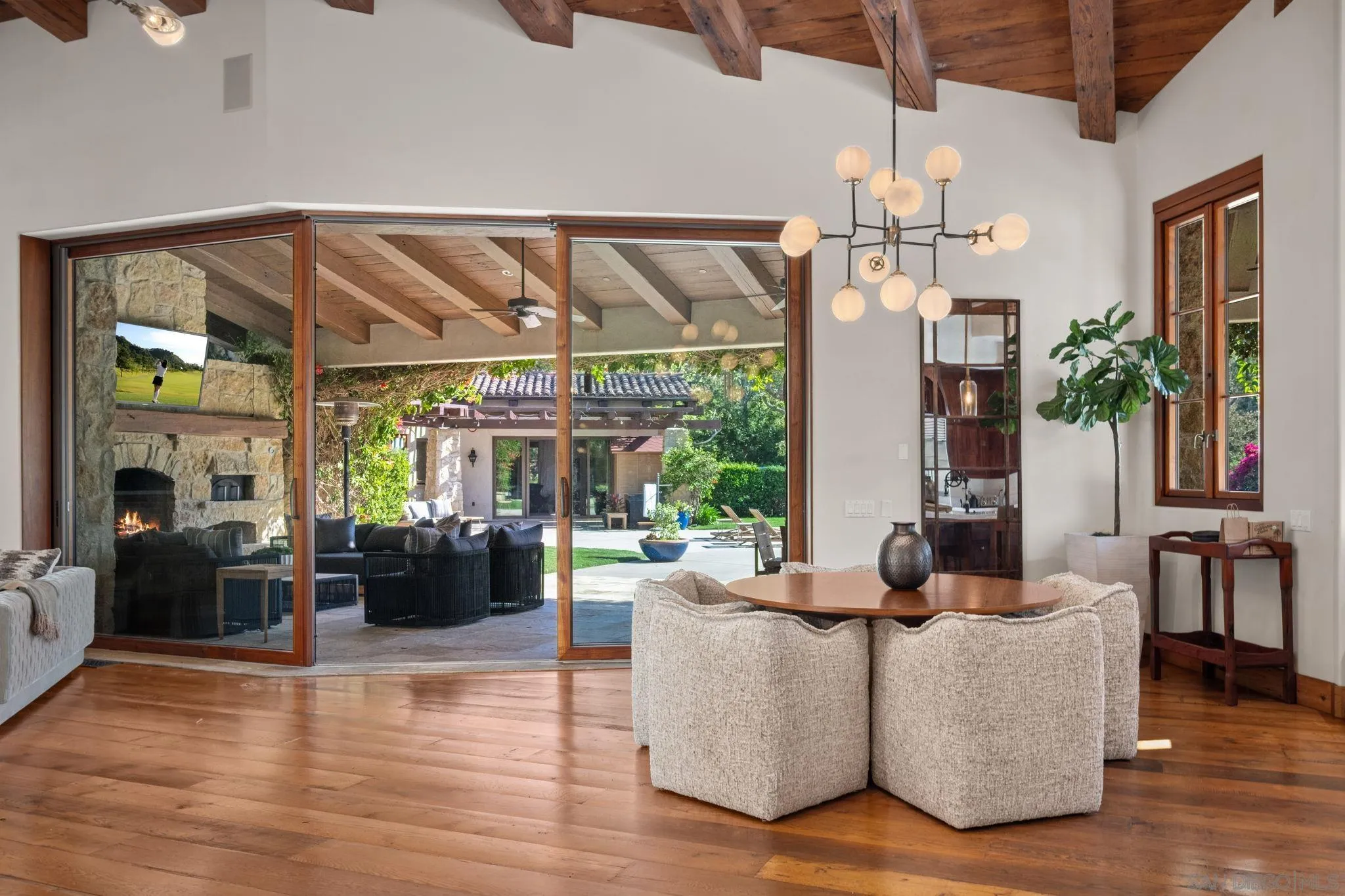 4505 La Noria