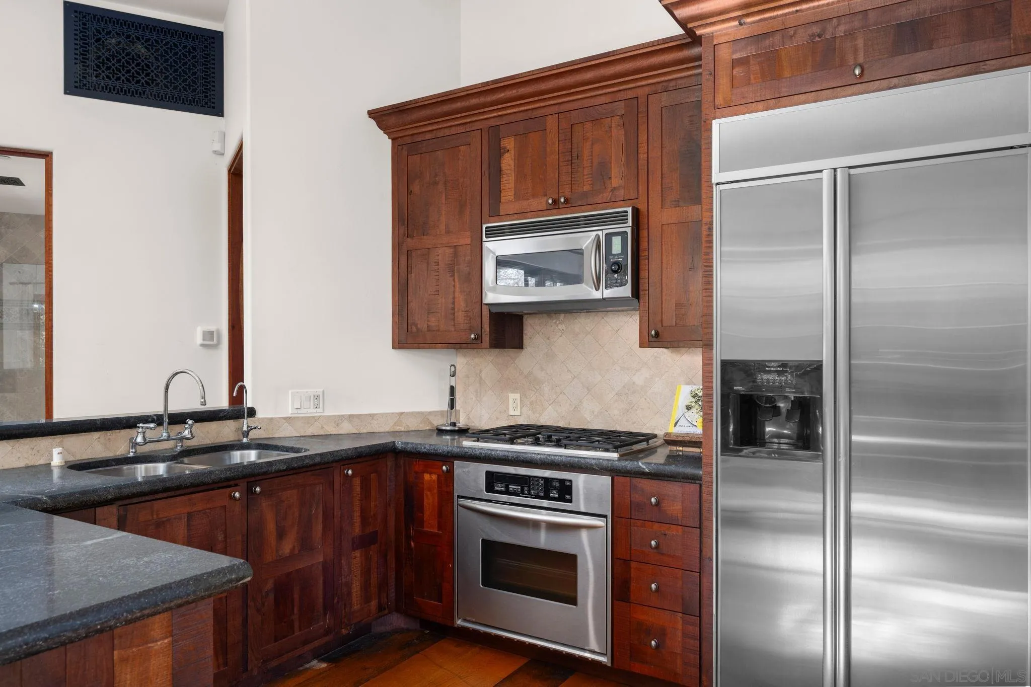 4505 La Noria