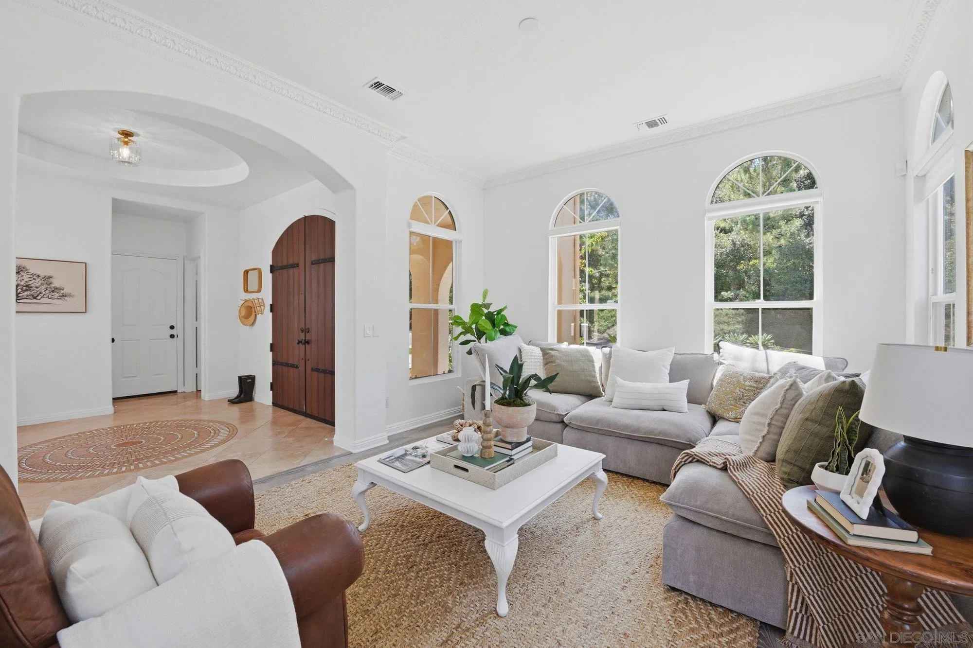 2914 Carrillo Way