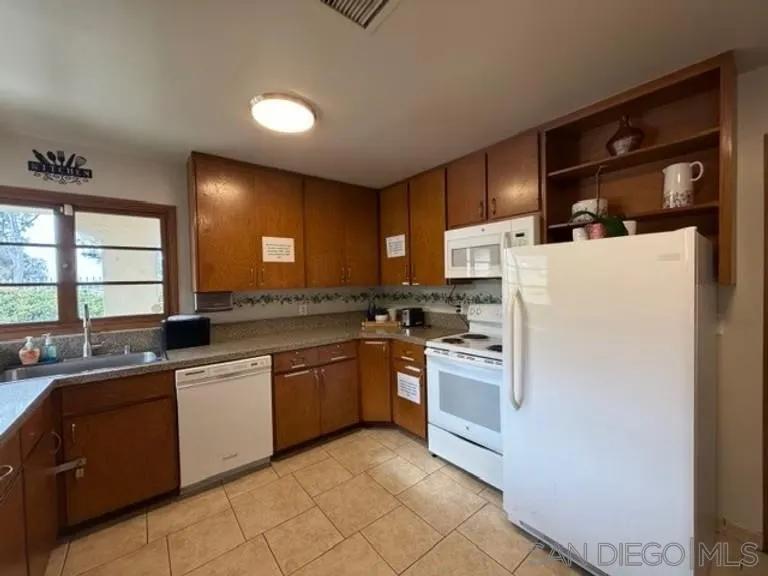 11896 Paseo Lucido Unit 121
