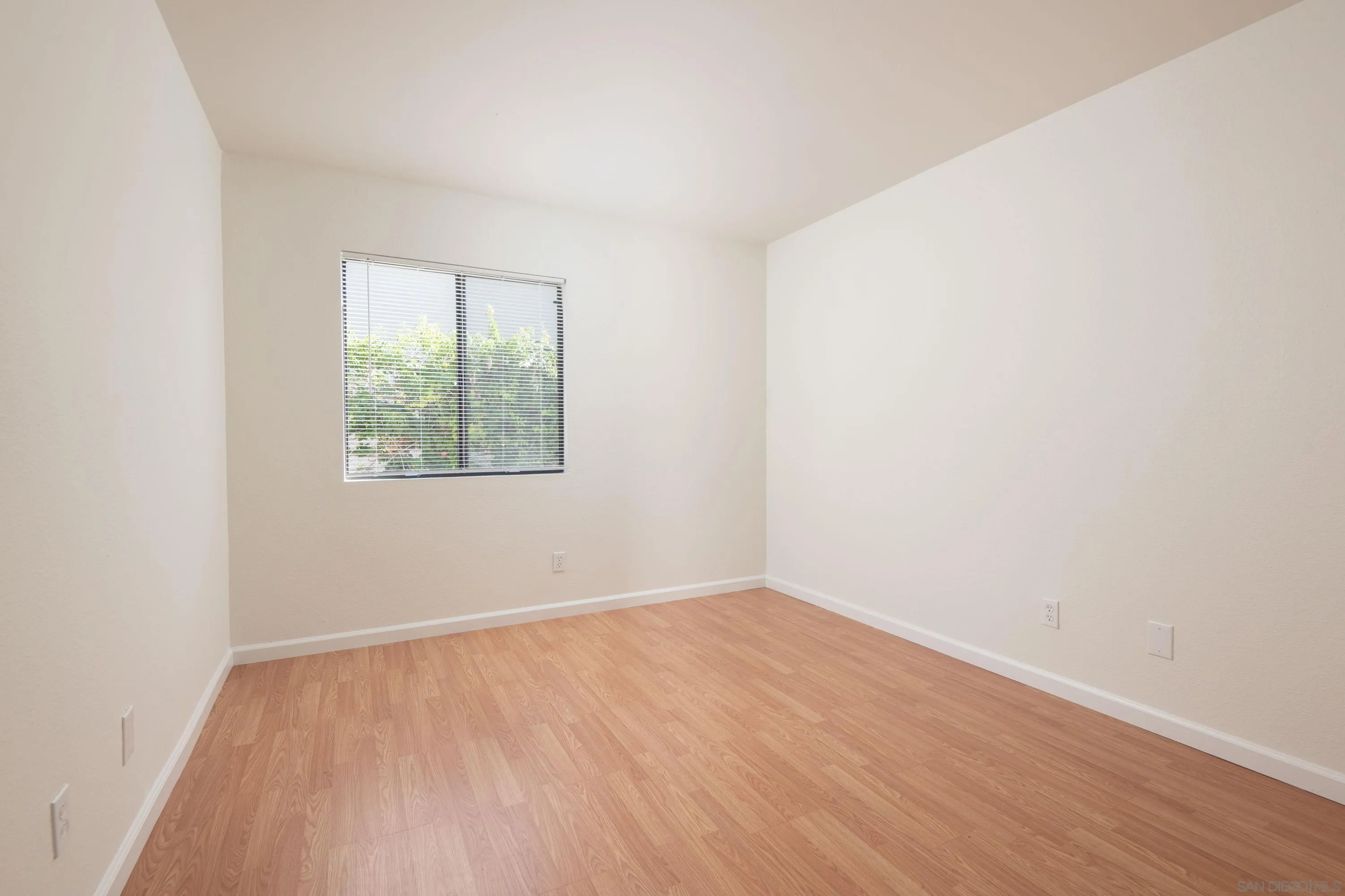 1819 Hornblend St #1