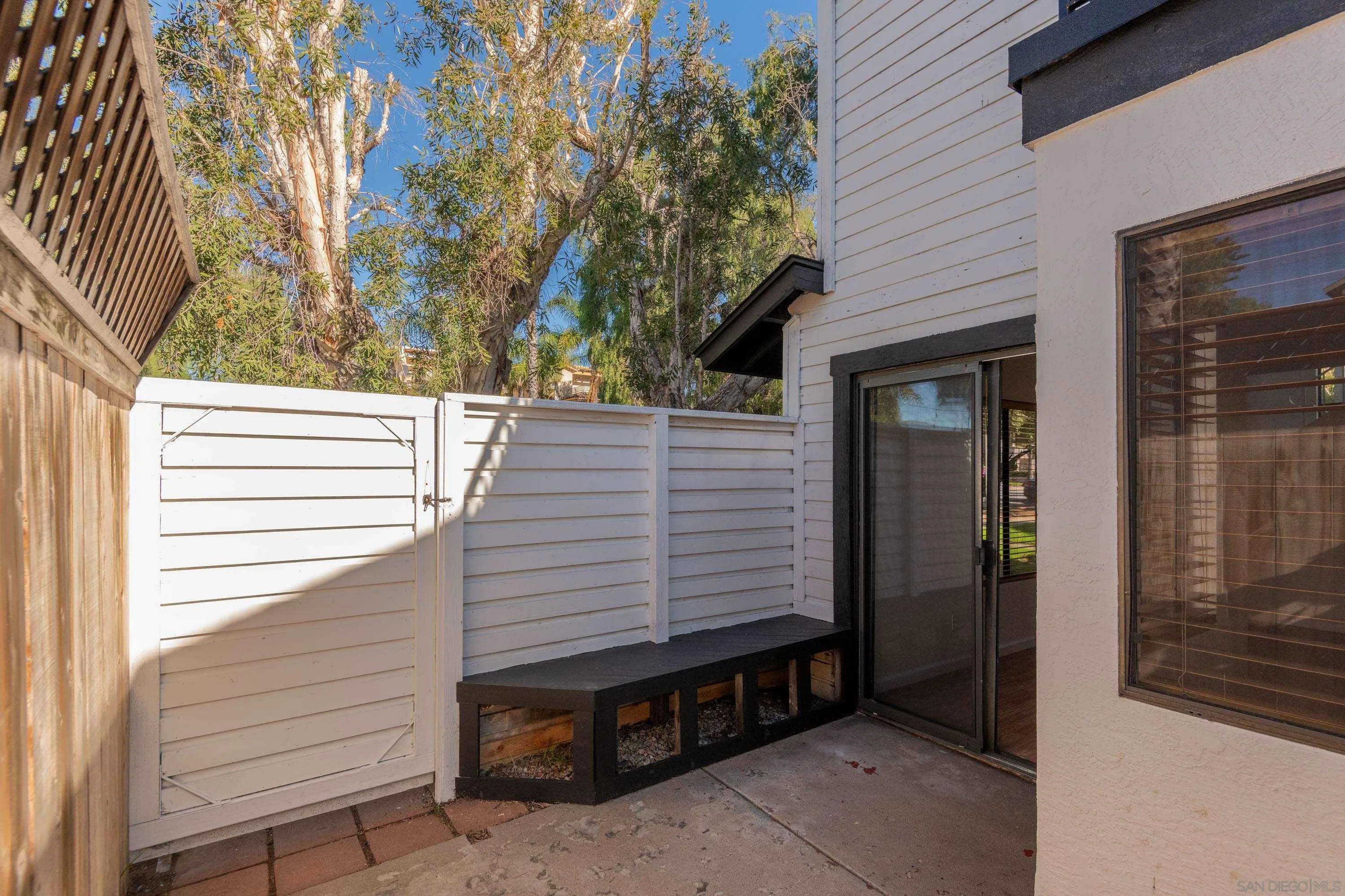 1819 Hornblend St #1