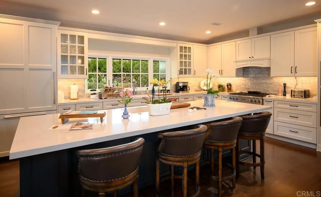 17925 Avenida Alondra