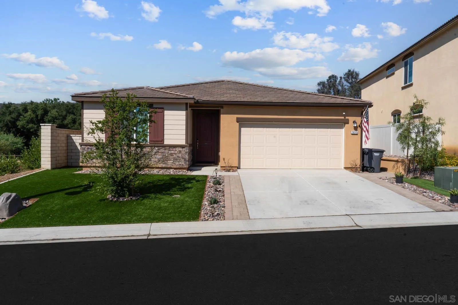 28315 Farm Creek Way