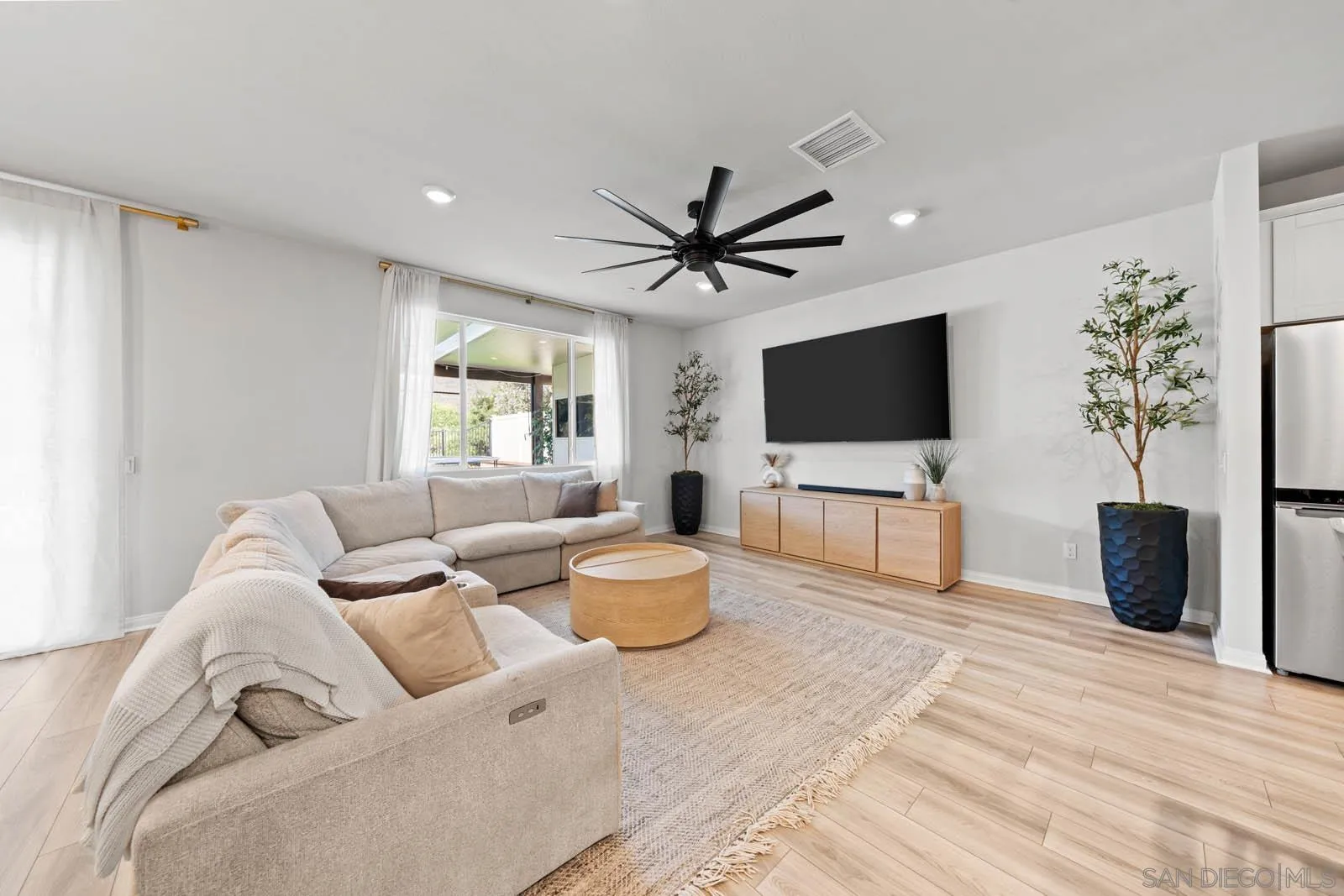 28315 Farm Creek Way