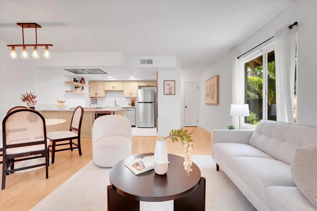 7077 Camino Pacheco