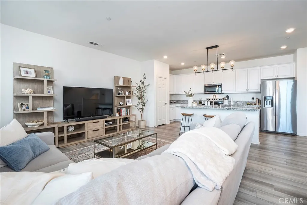 371 Fitzpatrick Rd Unit 102