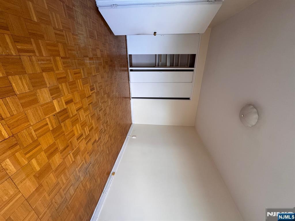 5 Roosevelt Place 4A