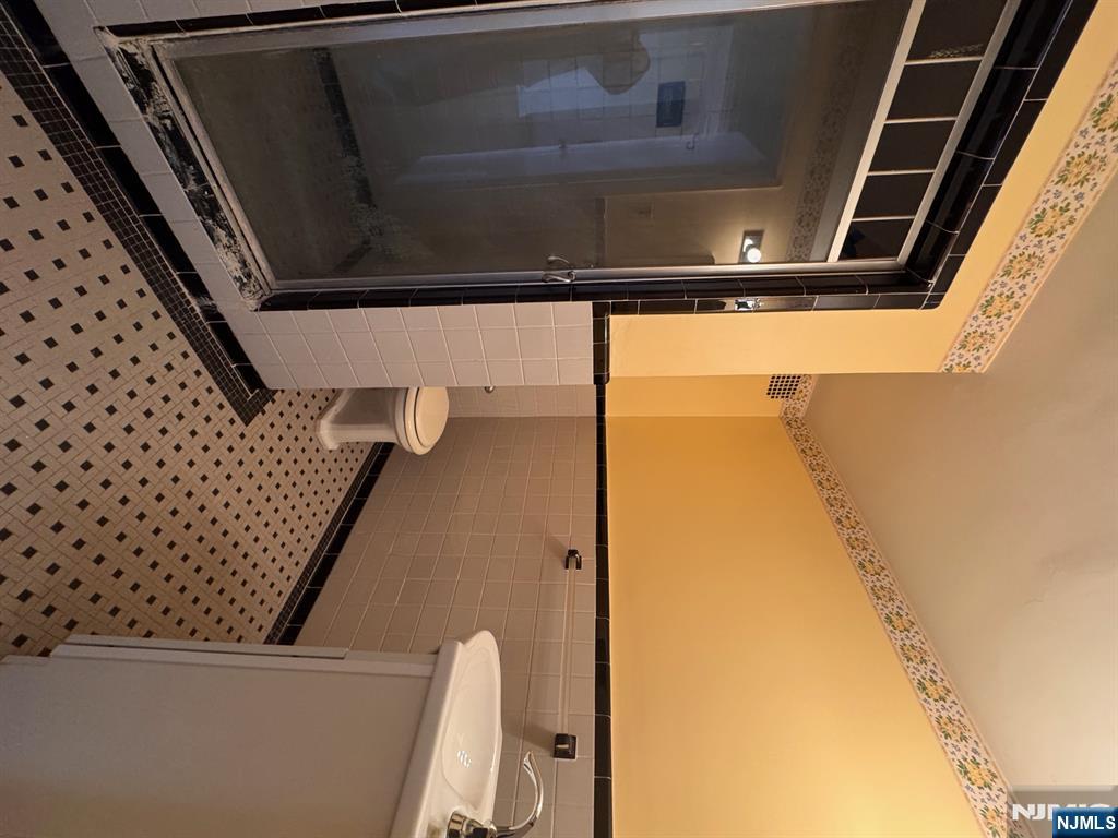 5 Roosevelt Place 4A
