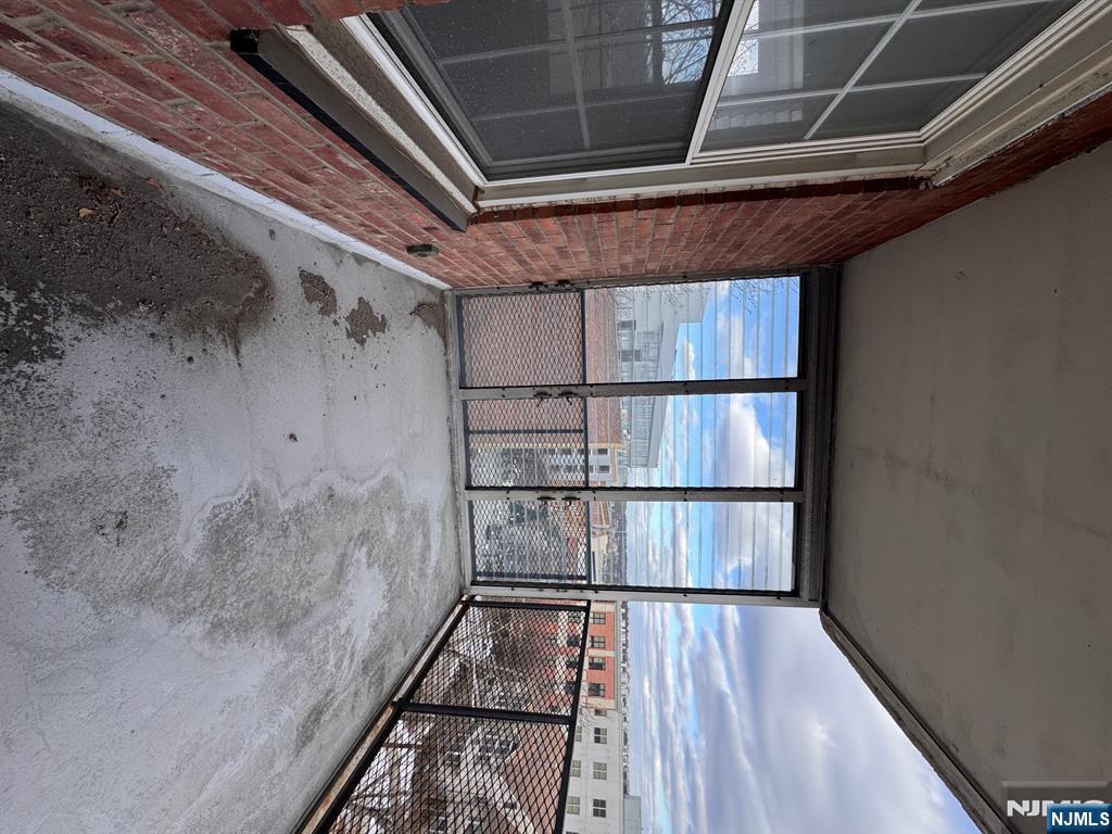 5 Roosevelt Place 4A