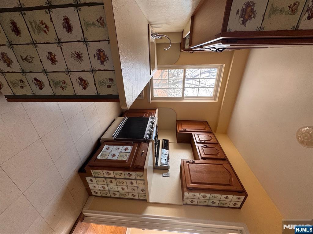 5 Roosevelt Place 4A