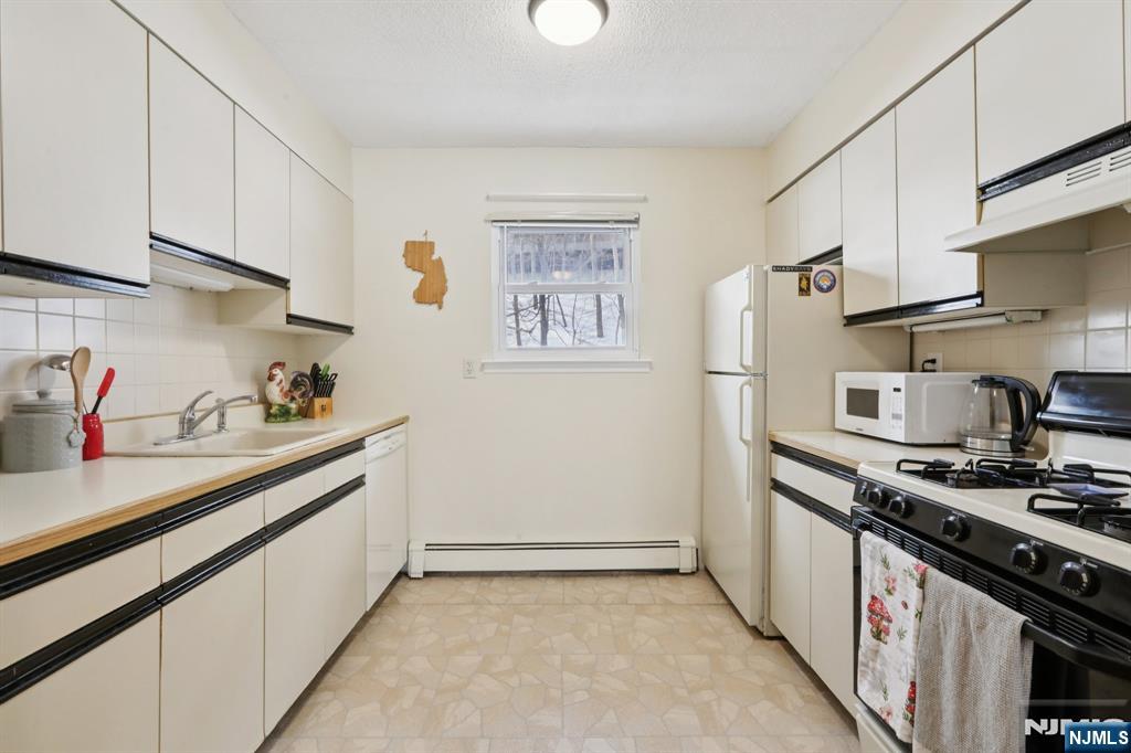 35 Espy Road