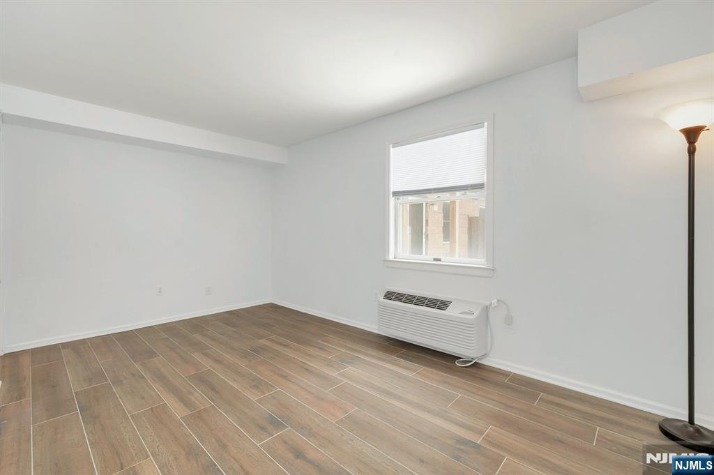 50 Pine Street C211