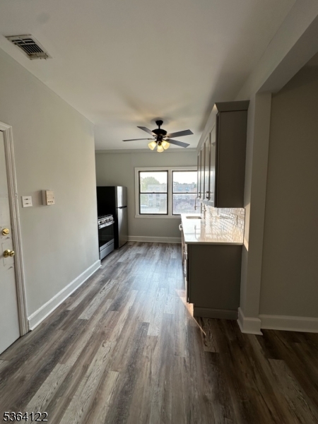 97 Walnut St 3B
