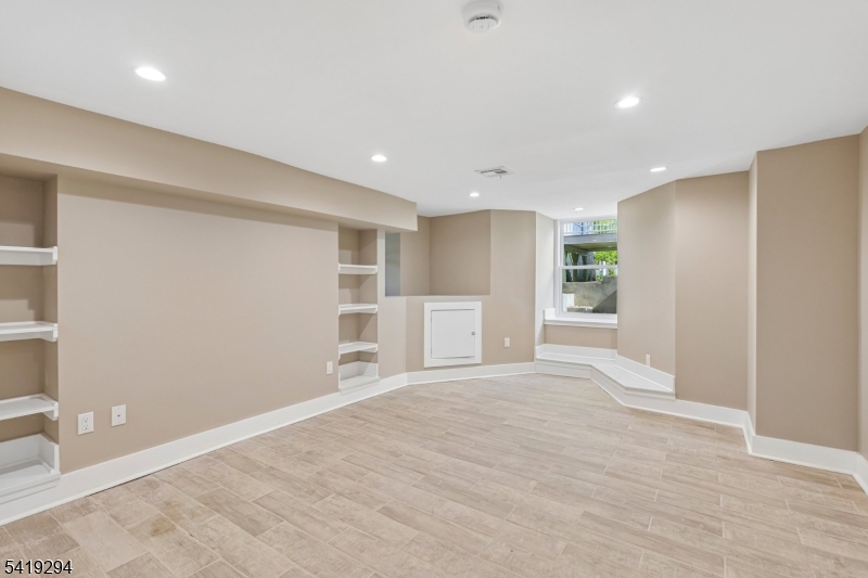 49 Park Ave 1
