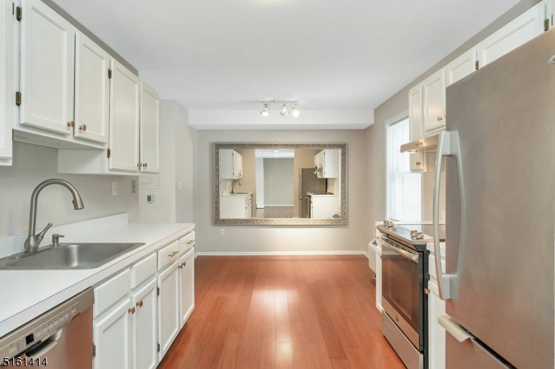 50 Pine St 211