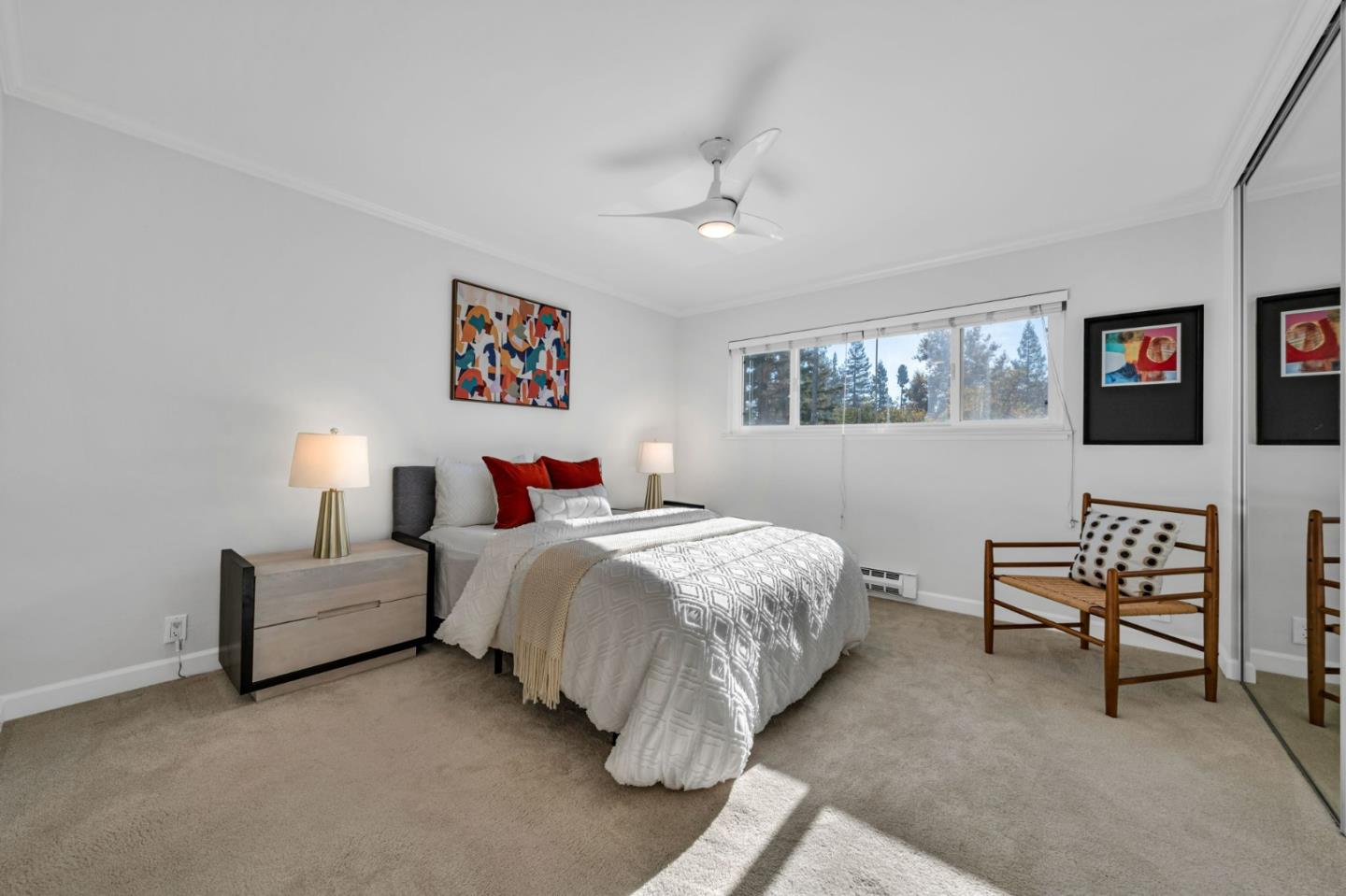 1898 Meridian AVE 31