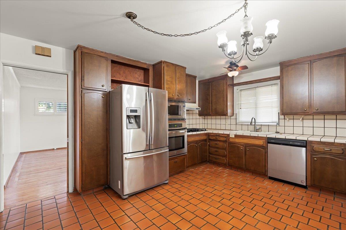 1991 Santa Inez Court