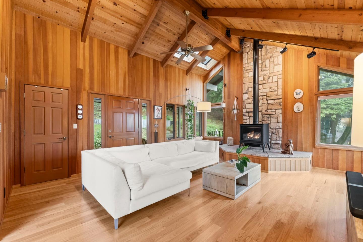 12351 Indian Rock Way