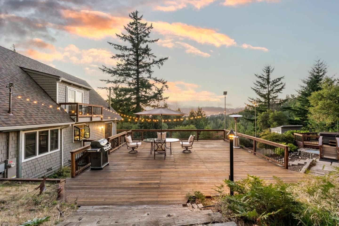 12351 Indian Rock Way