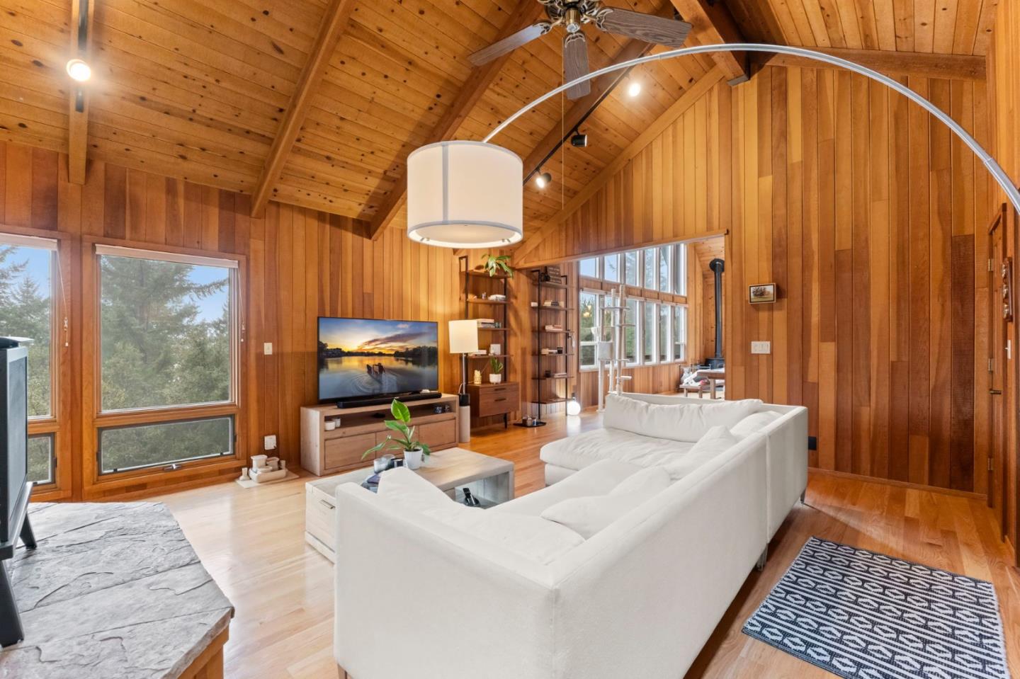 12351 Indian Rock Way