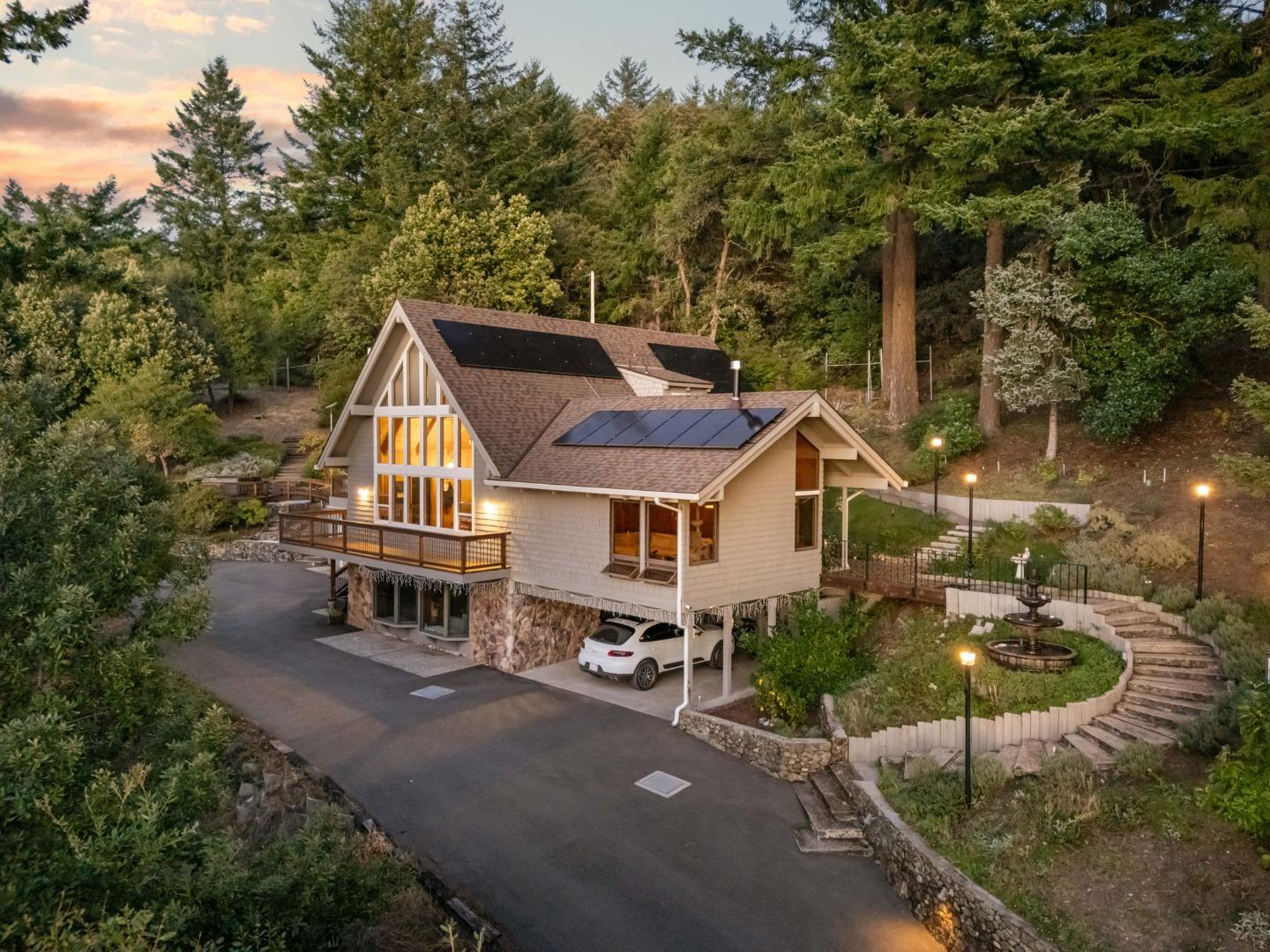 12351 Indian Rock Way