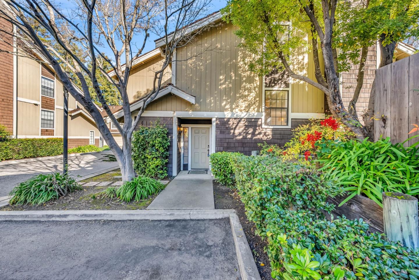 2476 Michele Jean Way
