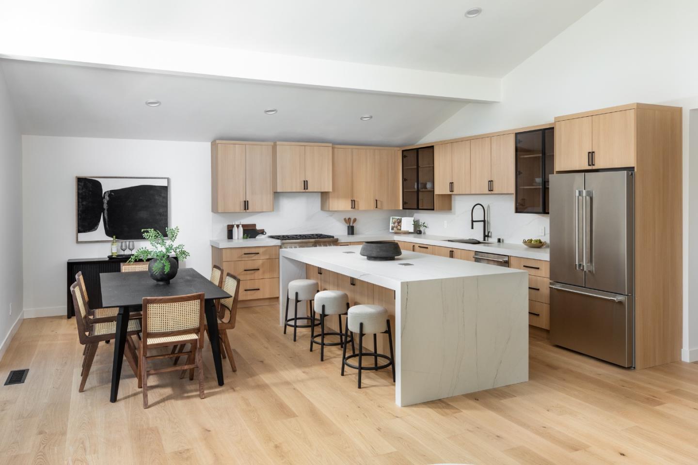 3412 Plateau Drive