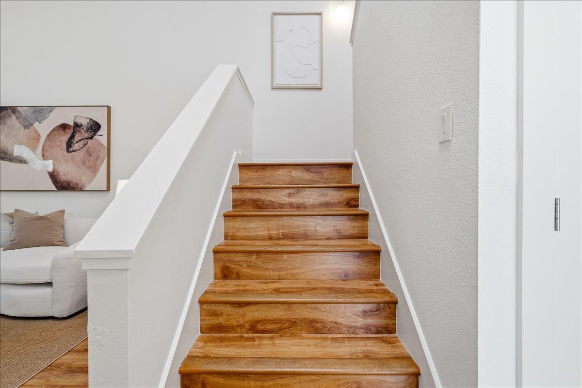 392 N Whisman RD