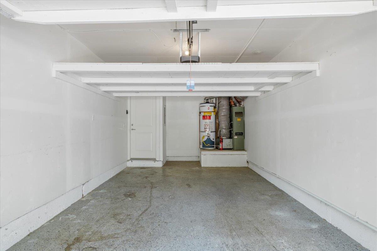 392 N Whisman RD