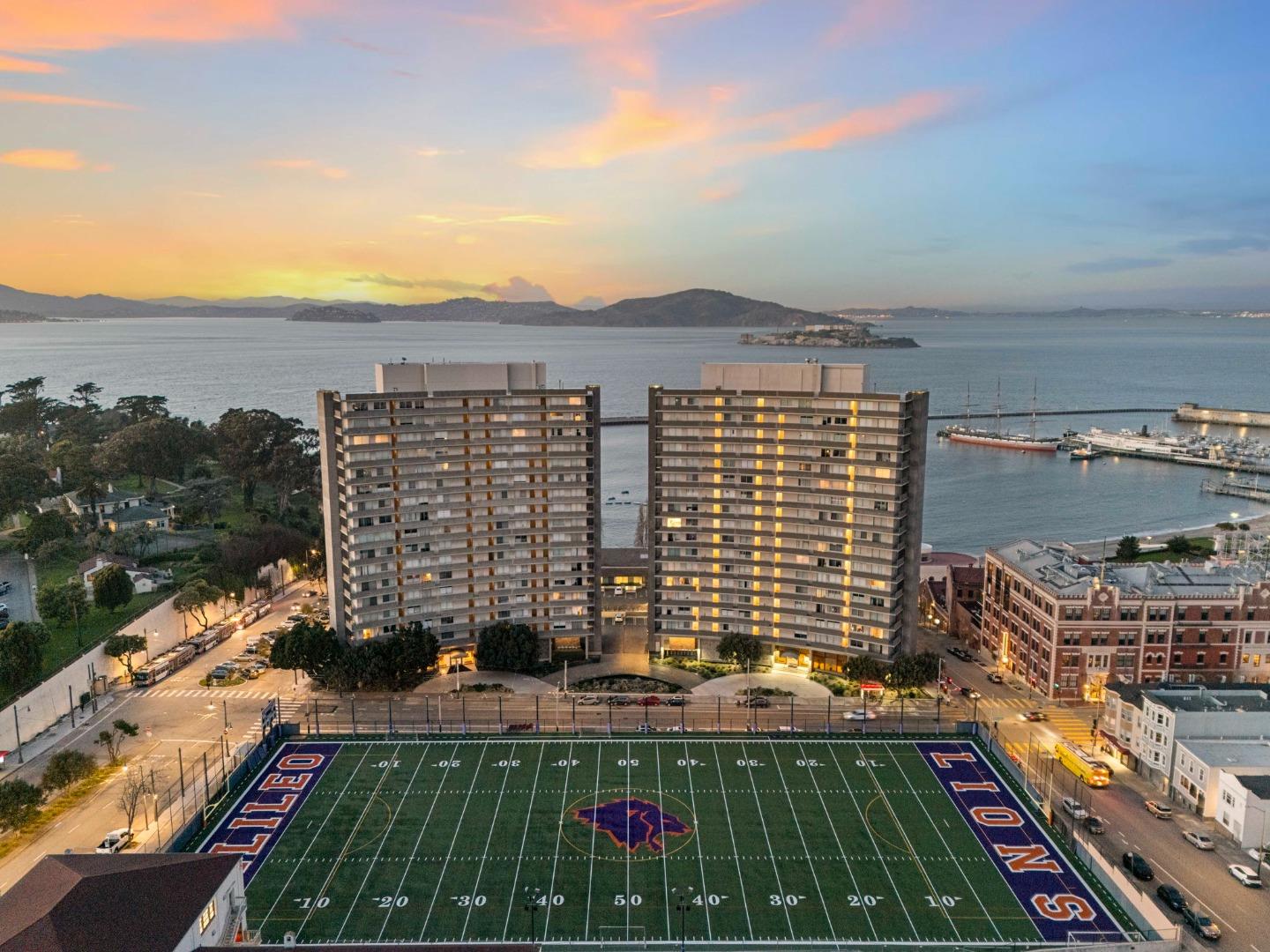 1000 North Point ST 201