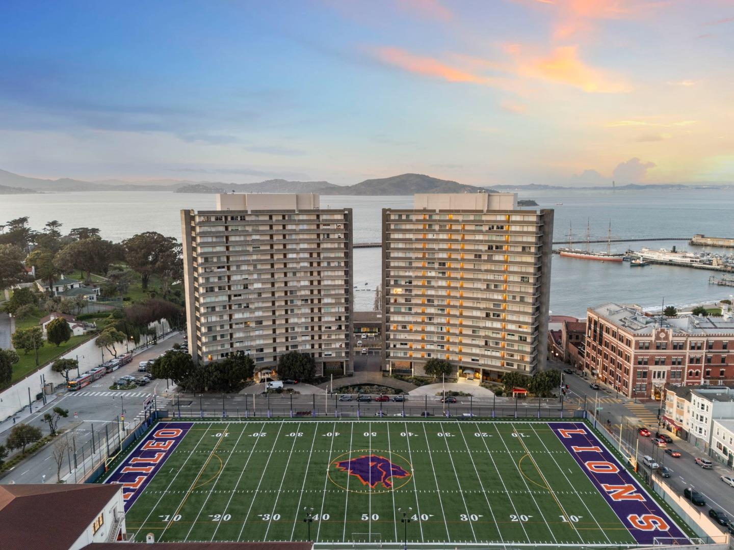 1000 North Point ST 201