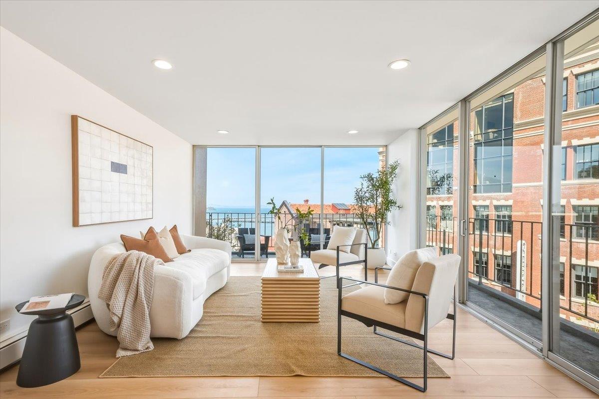 1000 North Point ST 201