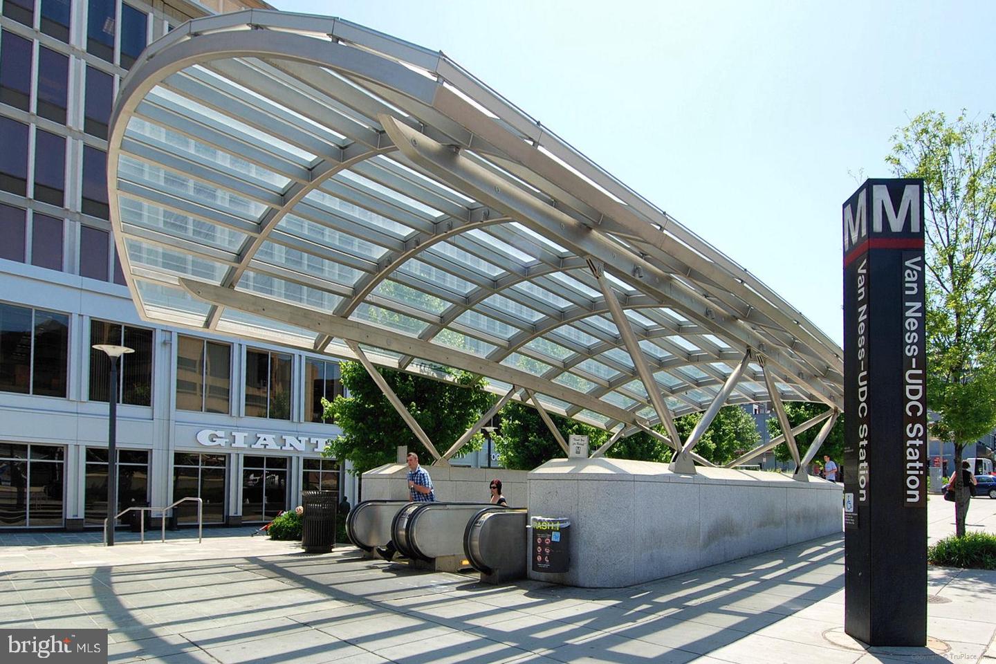 4025 Connecticut Ave NW #303