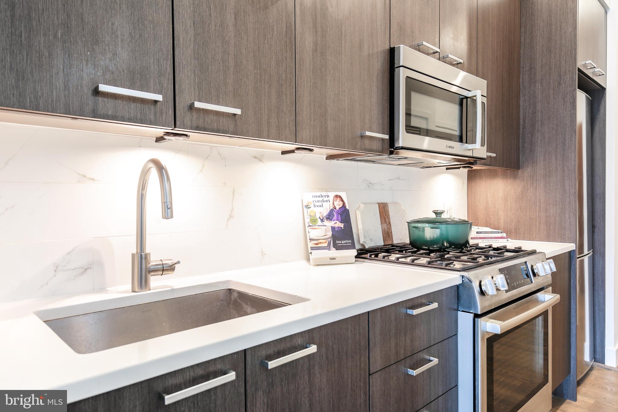 525 WATER ST SW #330