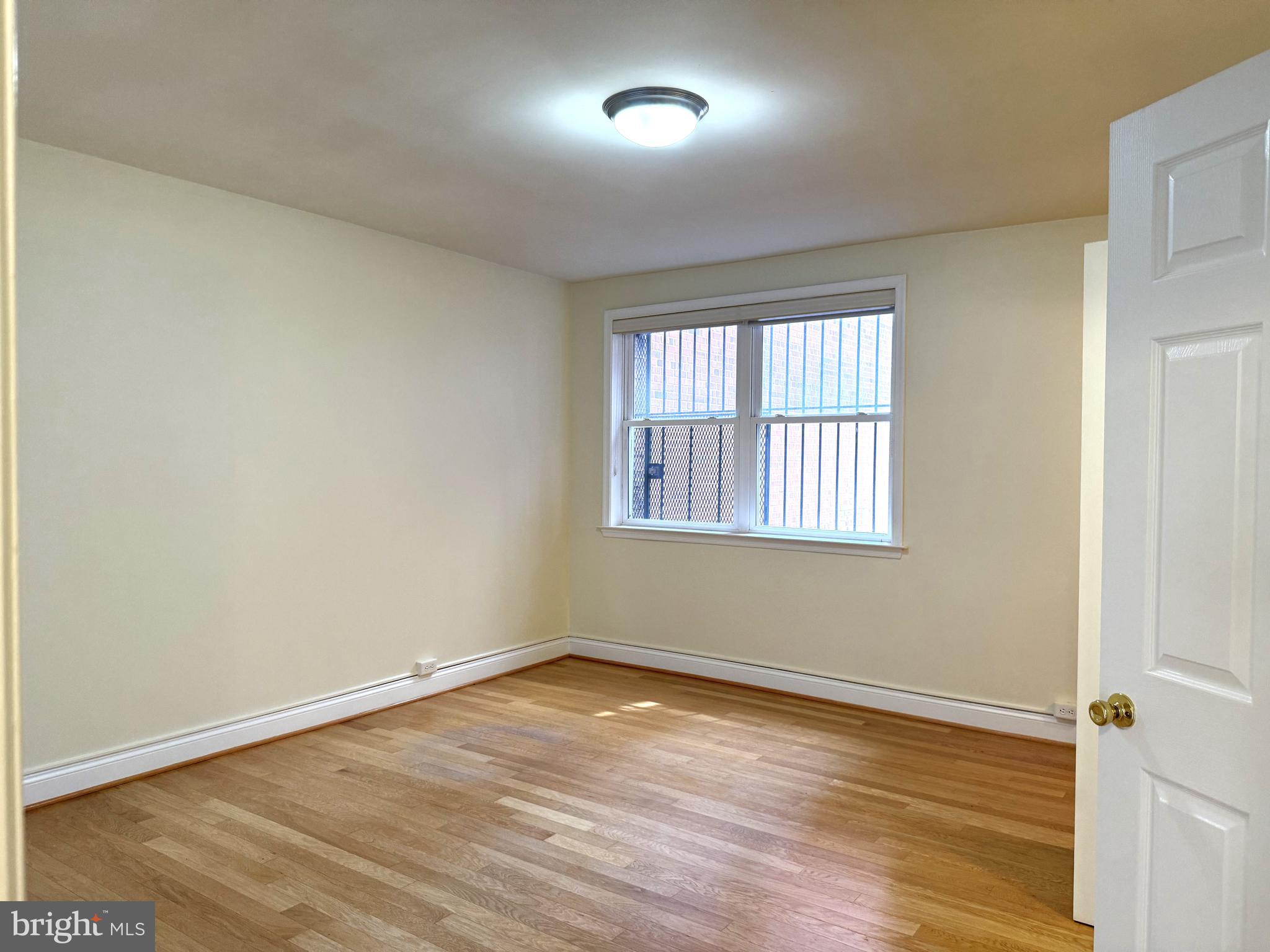 1438 COLUMBIA RD NW #102