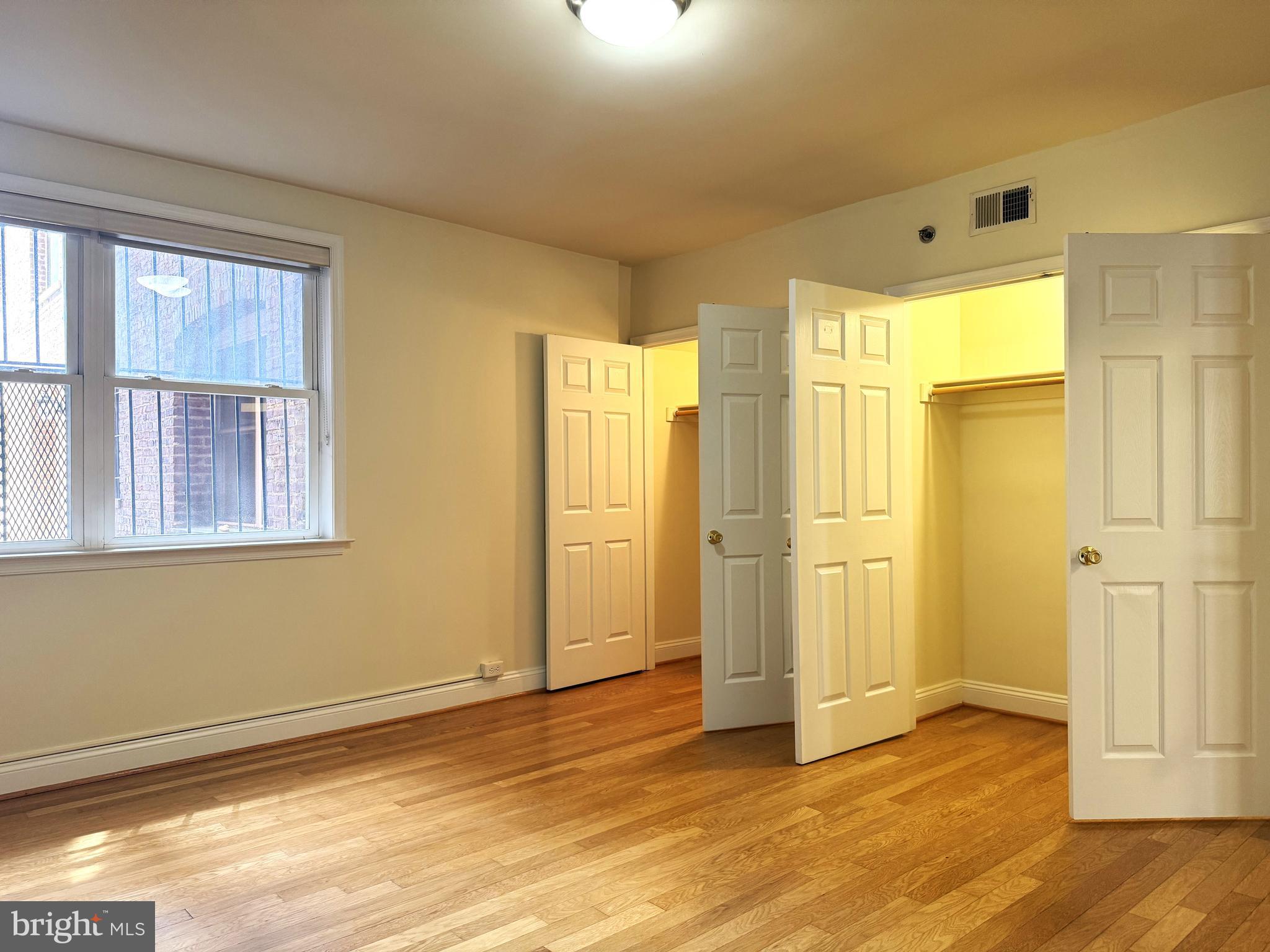 1438 COLUMBIA RD NW #102