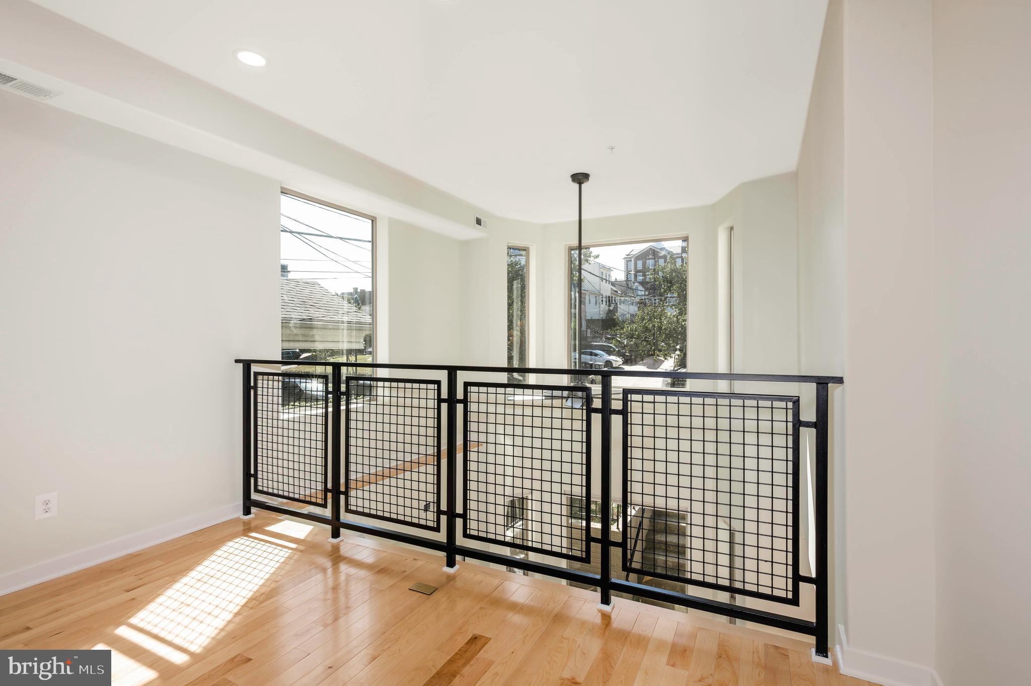 1809 3RD STREET NE 1