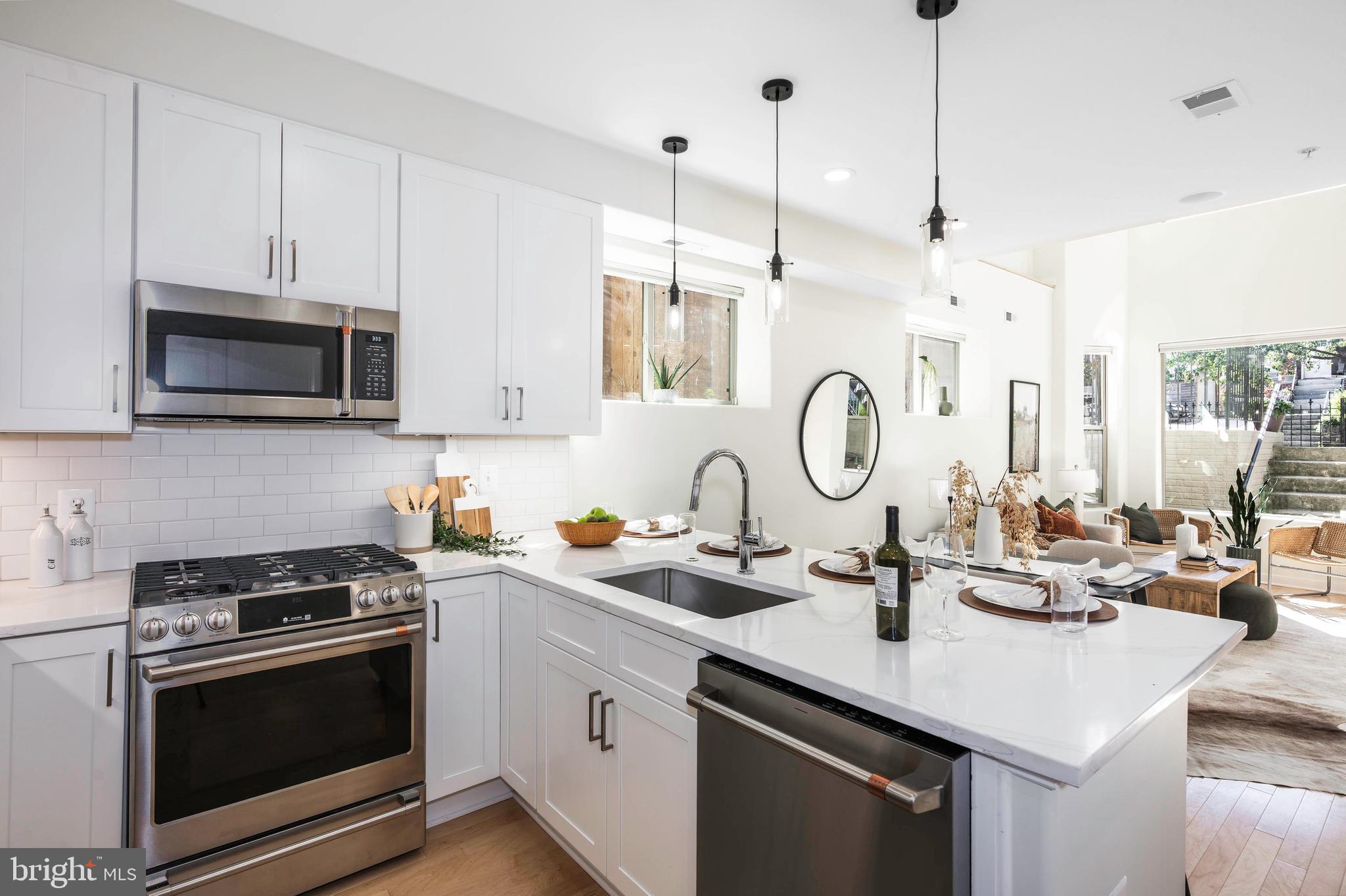 1809 3RD STREET NE 1