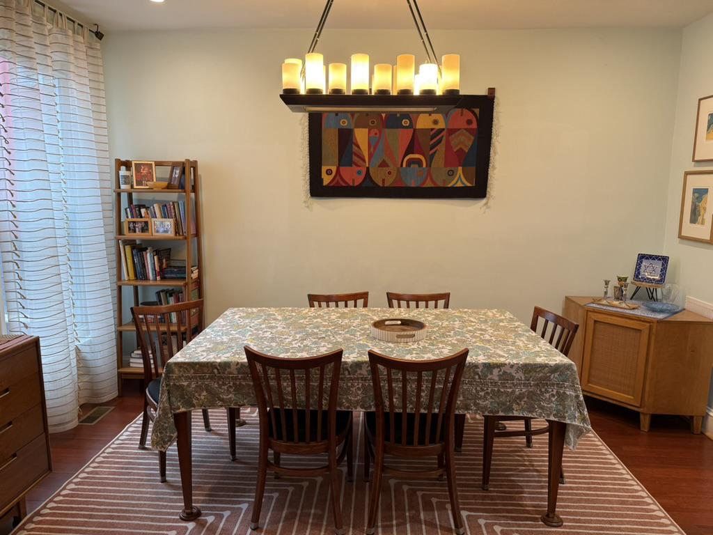 908 11TH STREET NE Unit: A