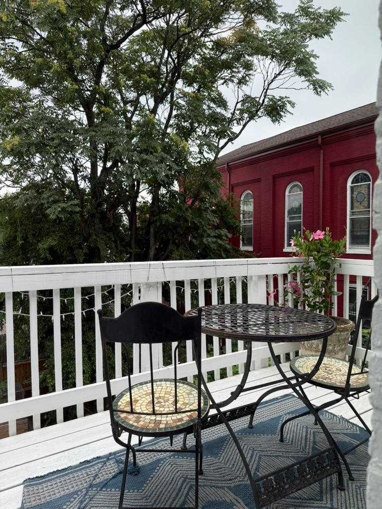 908 11TH STREET NE Unit: A