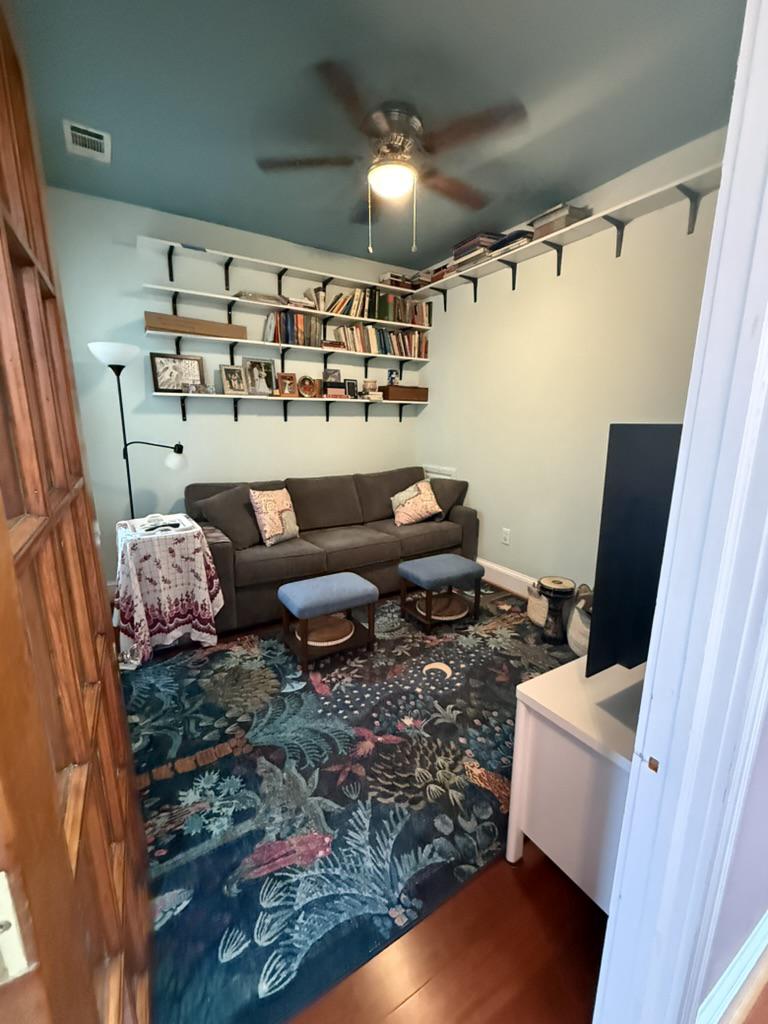 908 11TH STREET NE Unit: A