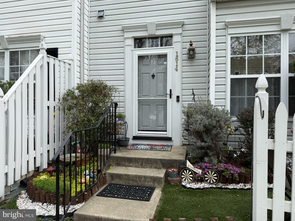 1614 BRIARVIEW COURT 59