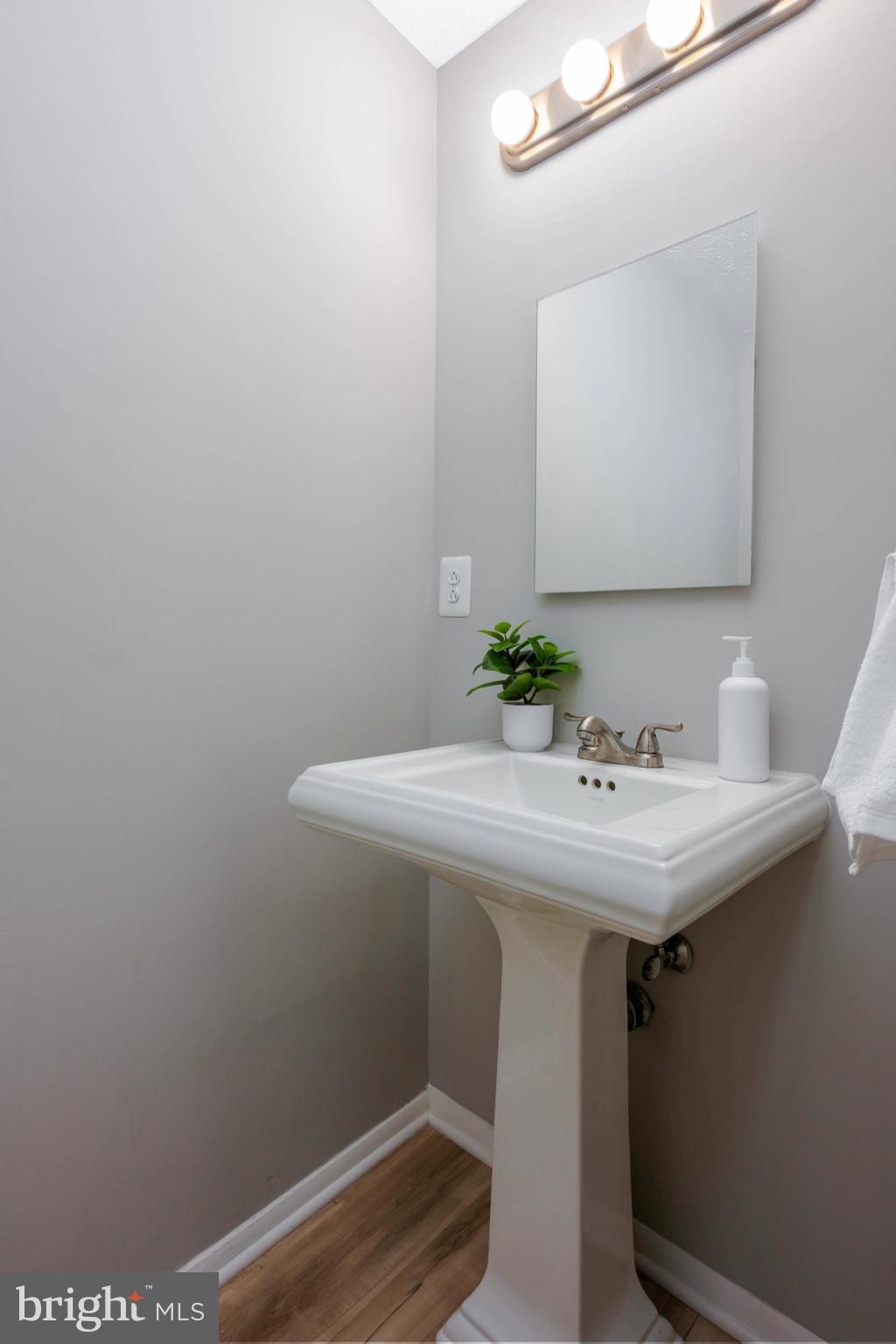 8845 Cross Country Pl